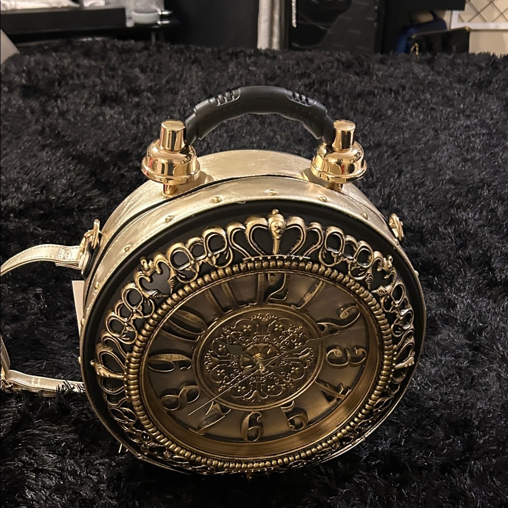 Gold and Black Clock purse vintage look - Picture 2 of 5
